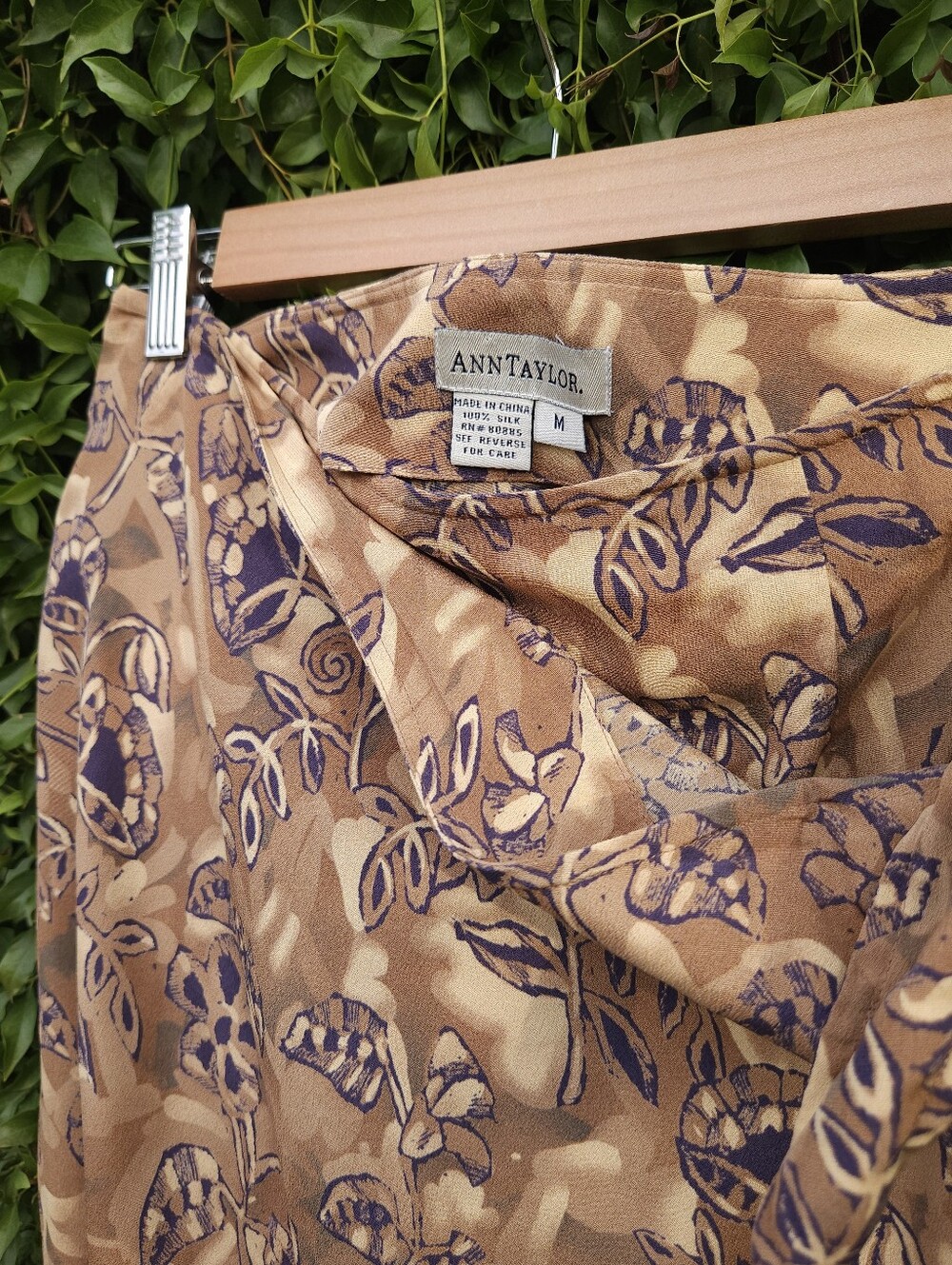 90s Ann Taylor Silk Print Wrap Skirt - Picture 3 of 3